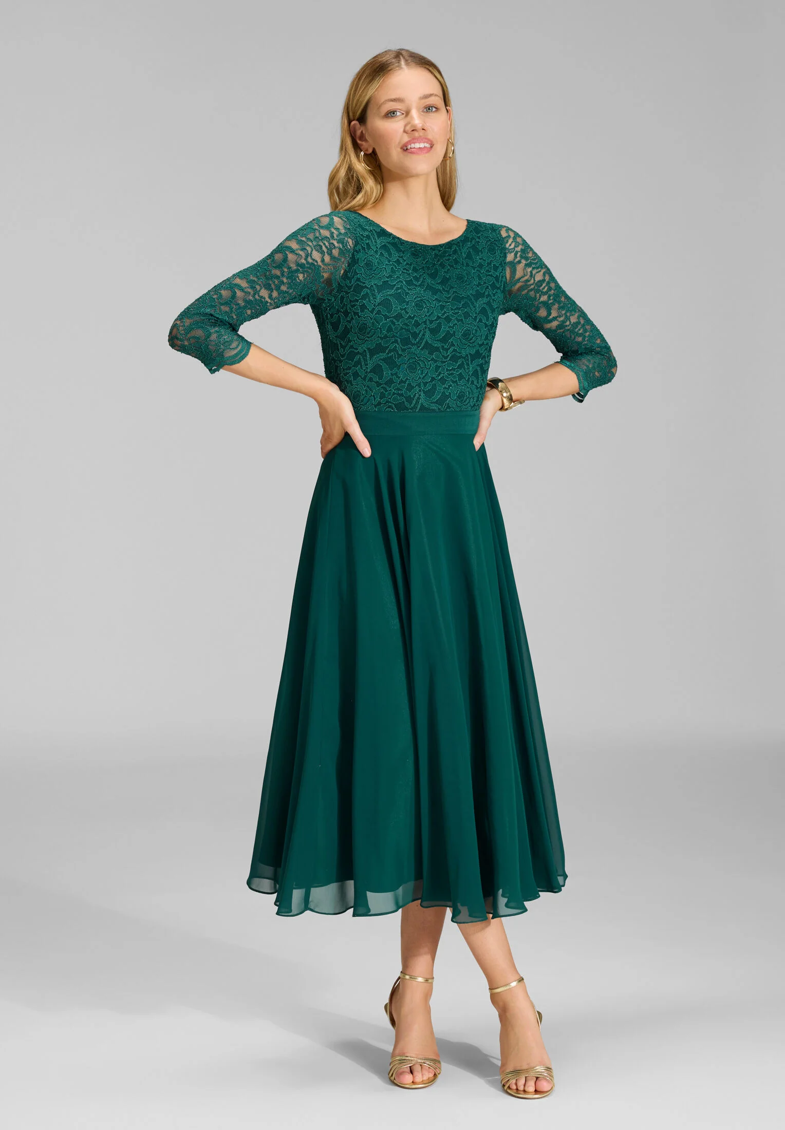 Abendkleid Midi mit Oberteil aus floraler Spitze und Chiffon Rock - Image 13