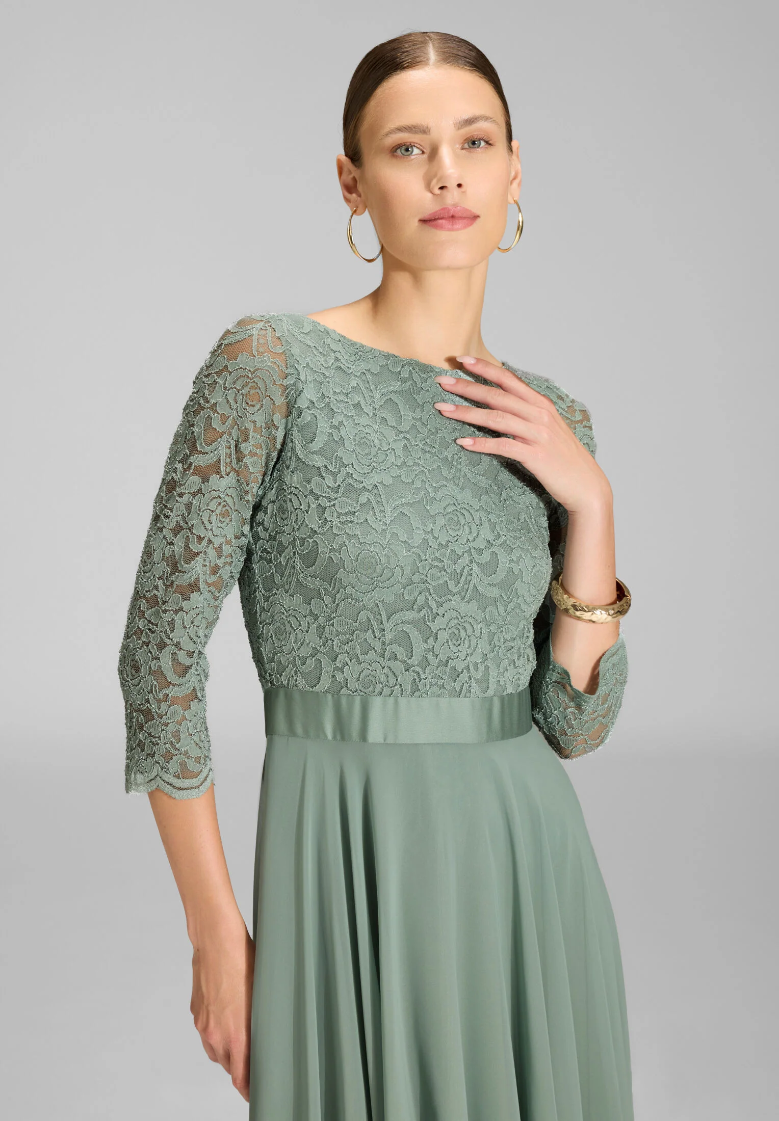 Abendkleid Midi mit Oberteil aus floraler Spitze und Chiffon Rock - Image 21