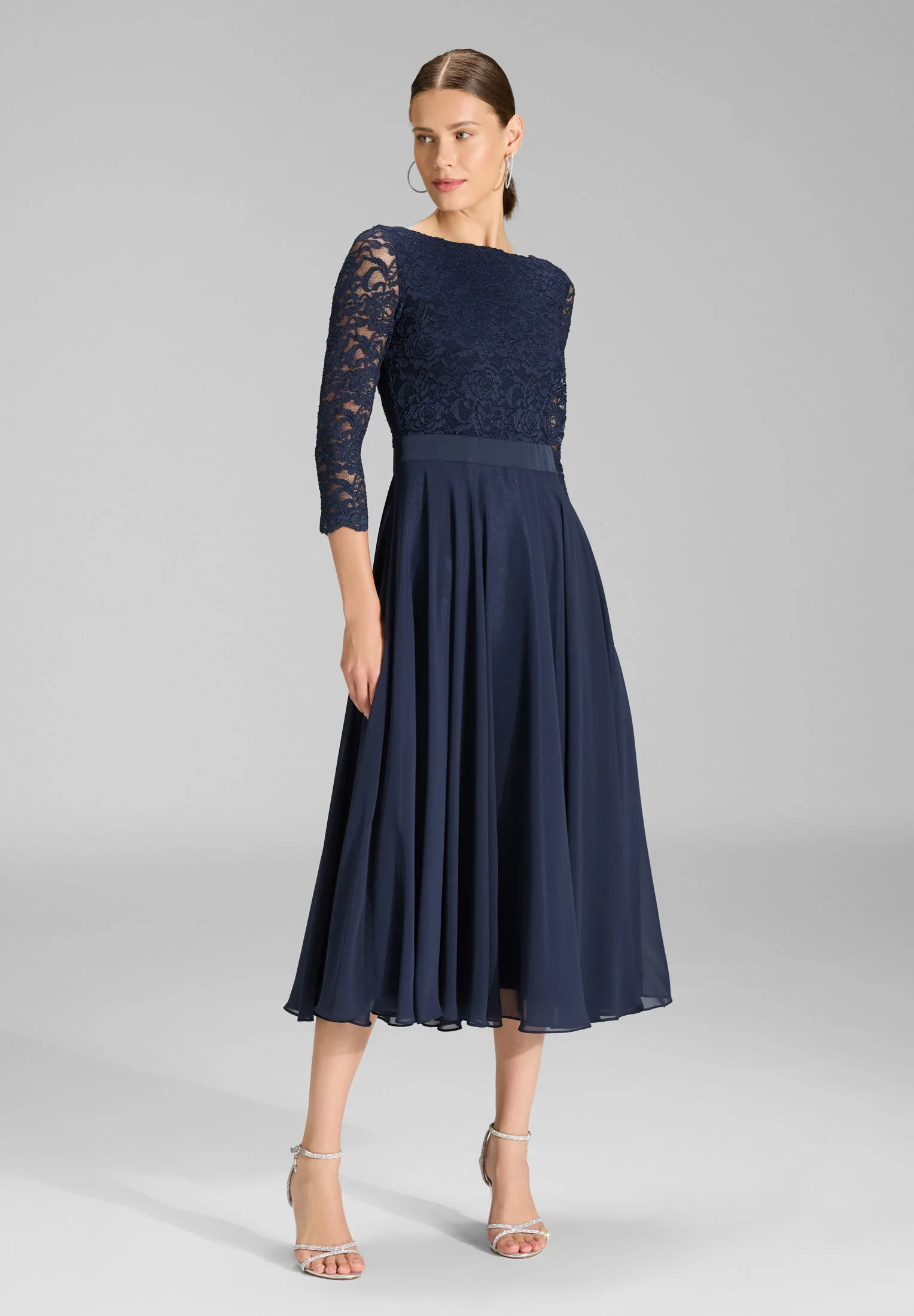 Abendkleid Midi mit Oberteil aus floraler Spitze und Chiffon Rock - Image 7