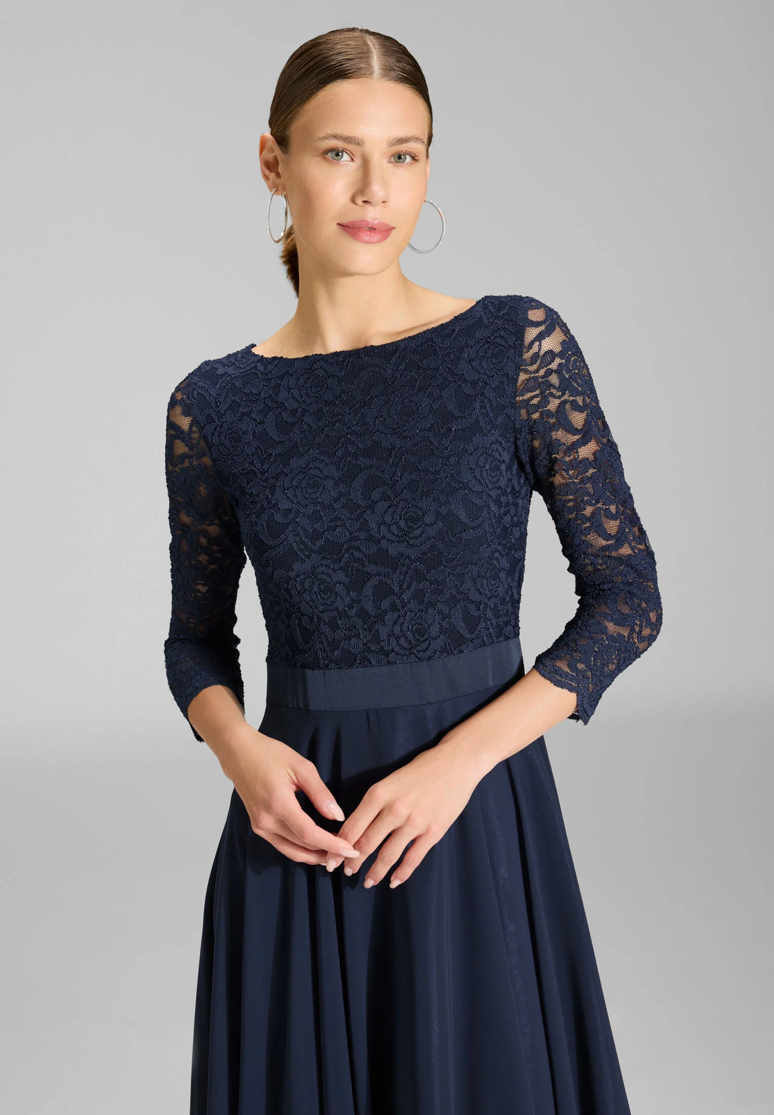 Abendkleid Midi mit Oberteil aus floraler Spitze und Chiffon Rock - Image 9