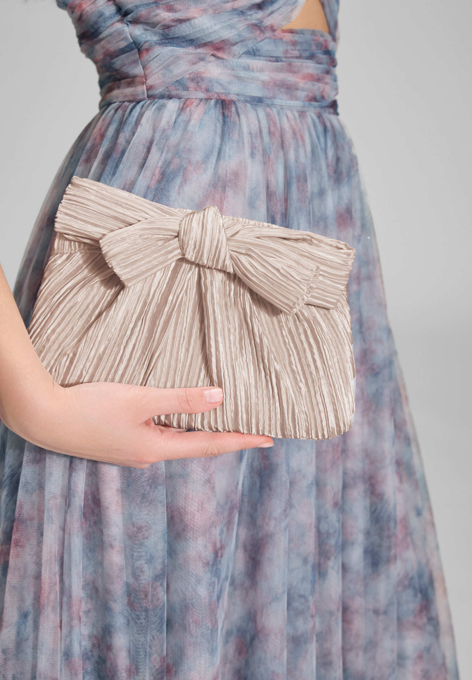 Abendtasche mit Schleifenapplikation - Image 21