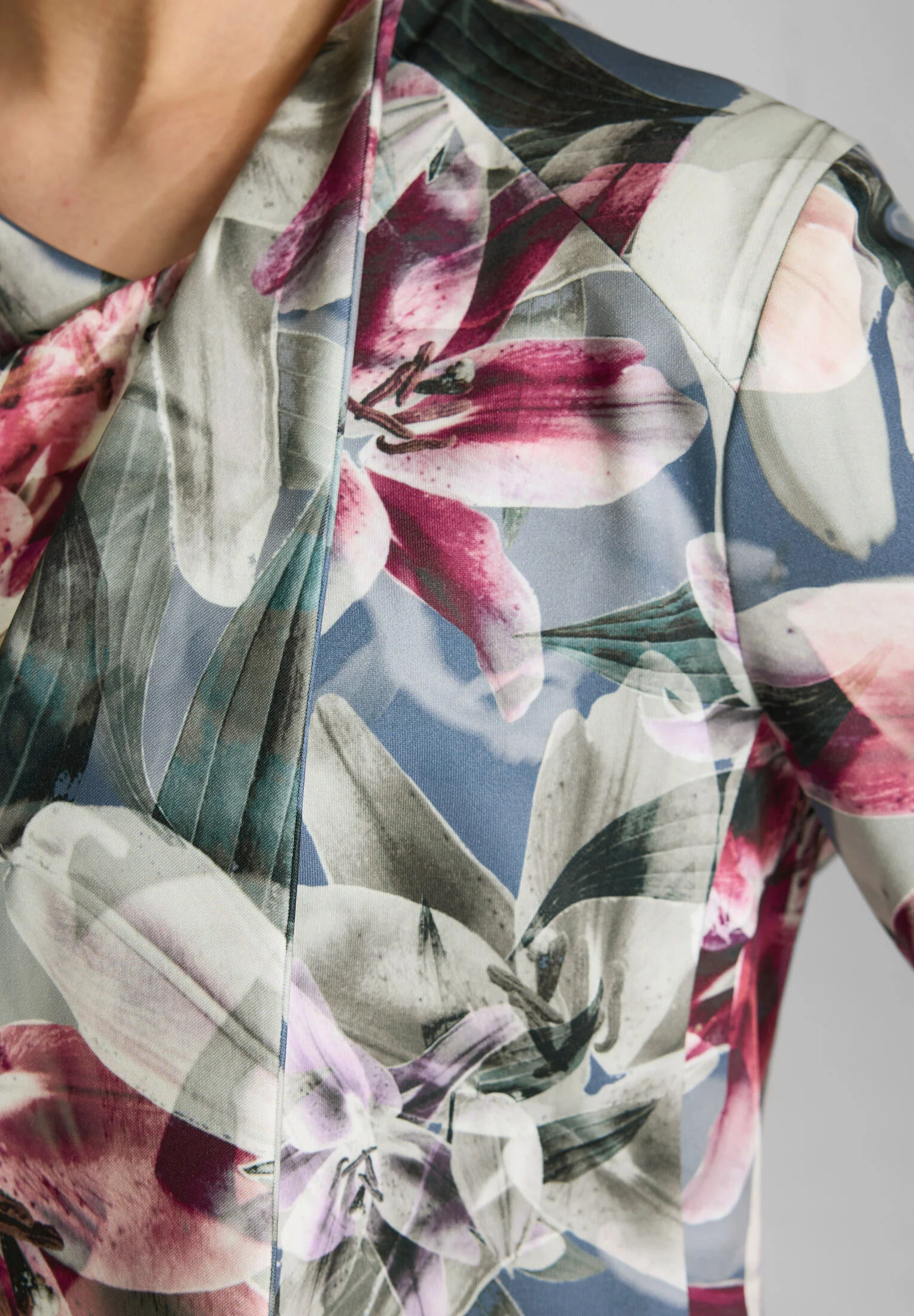 Bedruckter Scuba Blazer mit Wasserfall Kante - Image 4