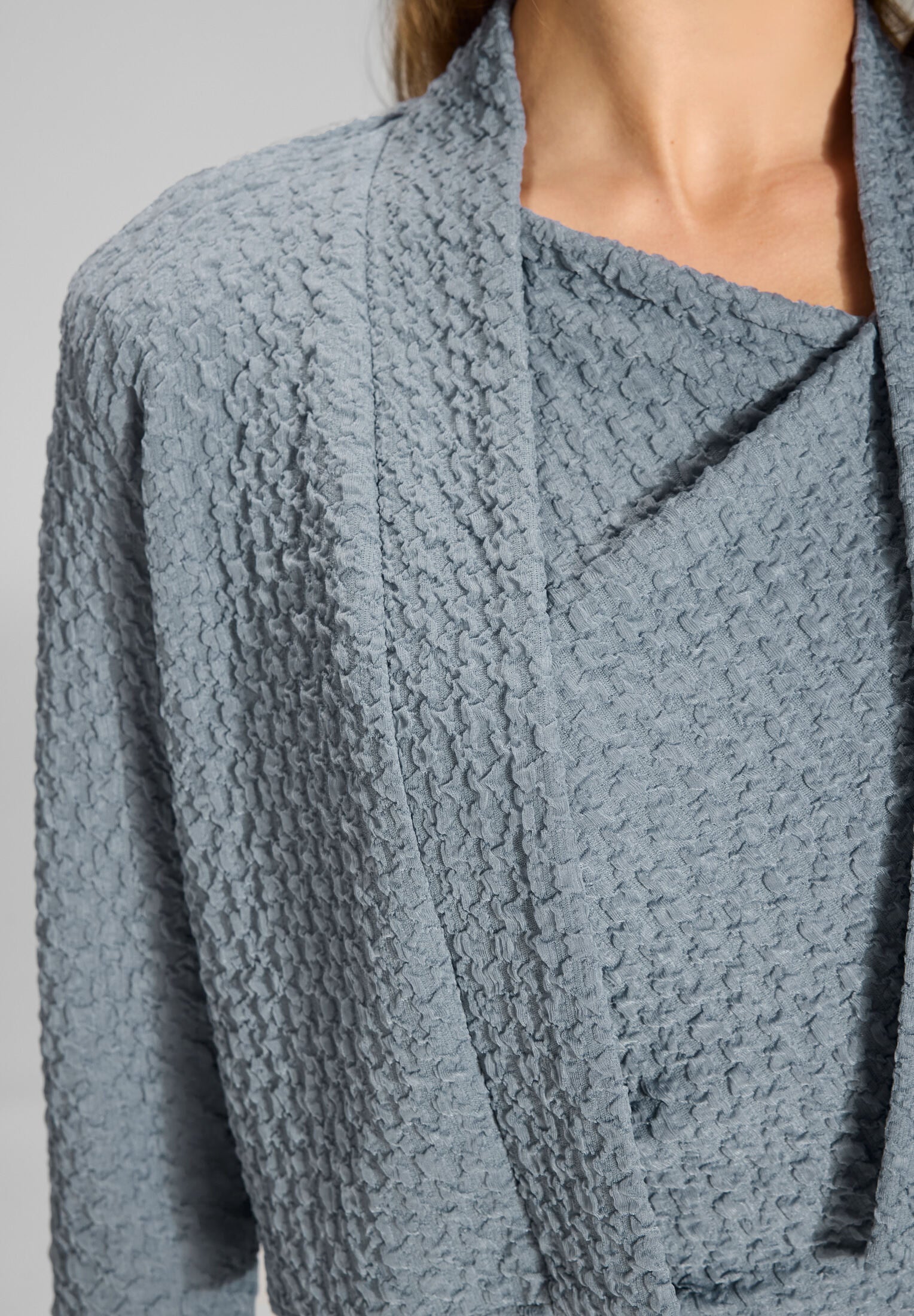 Bolero Jacke aus Jersey Cloque - Image 10