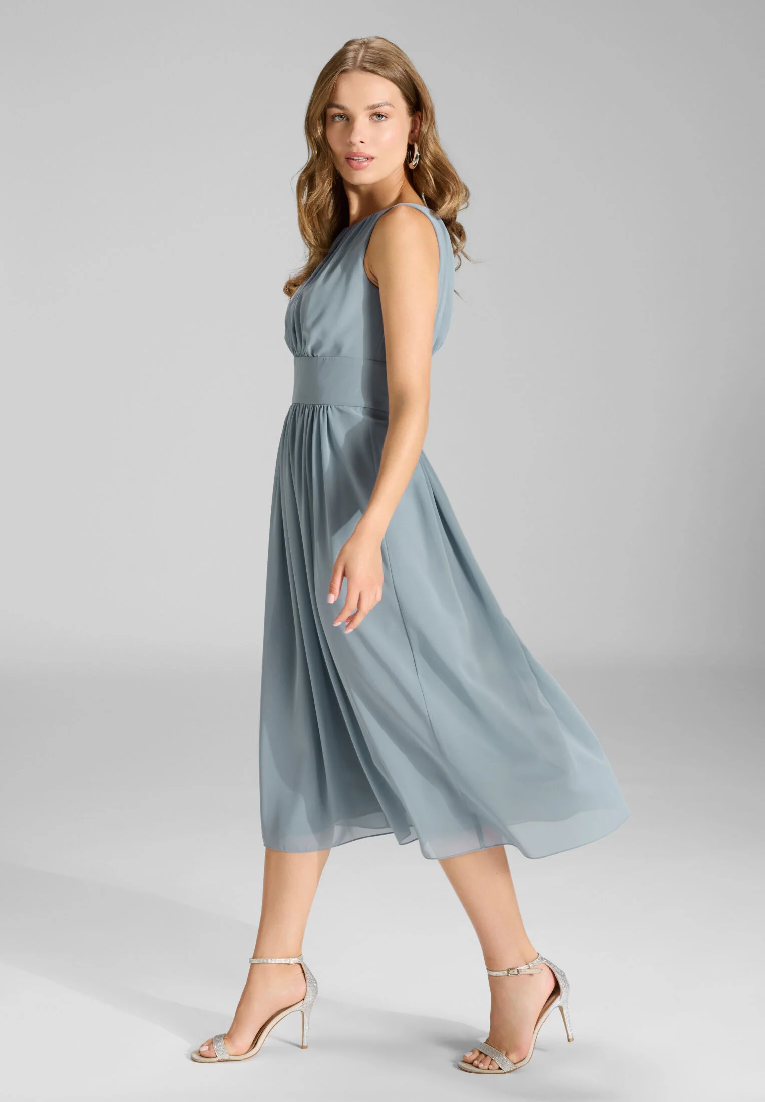 Chiffonkleid mit Taillenpasse - Image 5