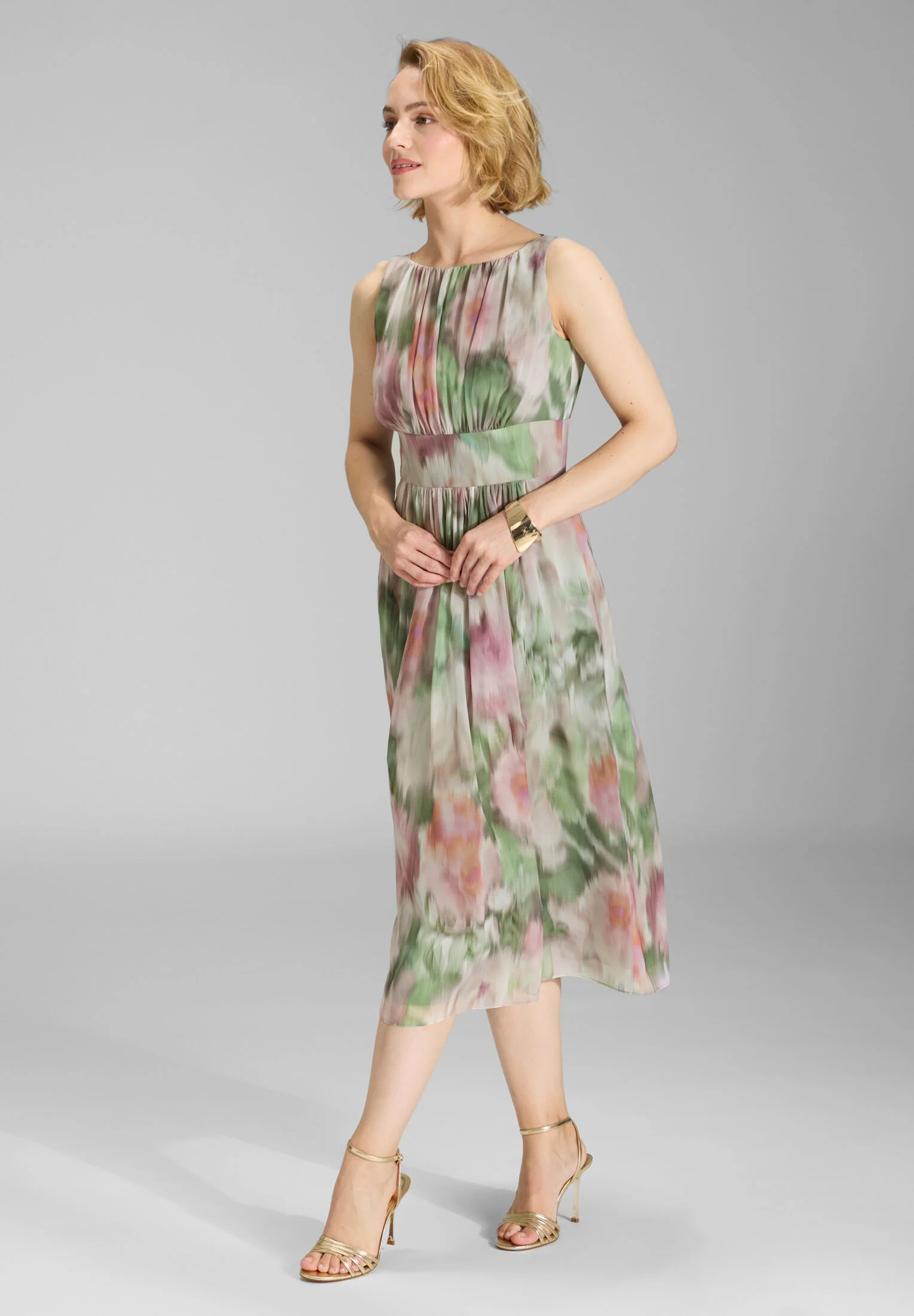 Cocktailkleid aus bedrucktem Chiffon mit Taillenpasse - Image 5