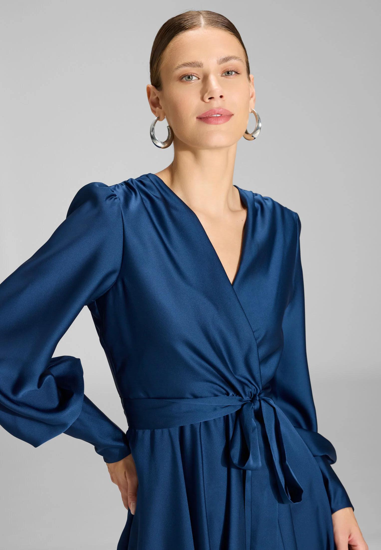 Cocktailkleid aus Satinchiffon - Image 3