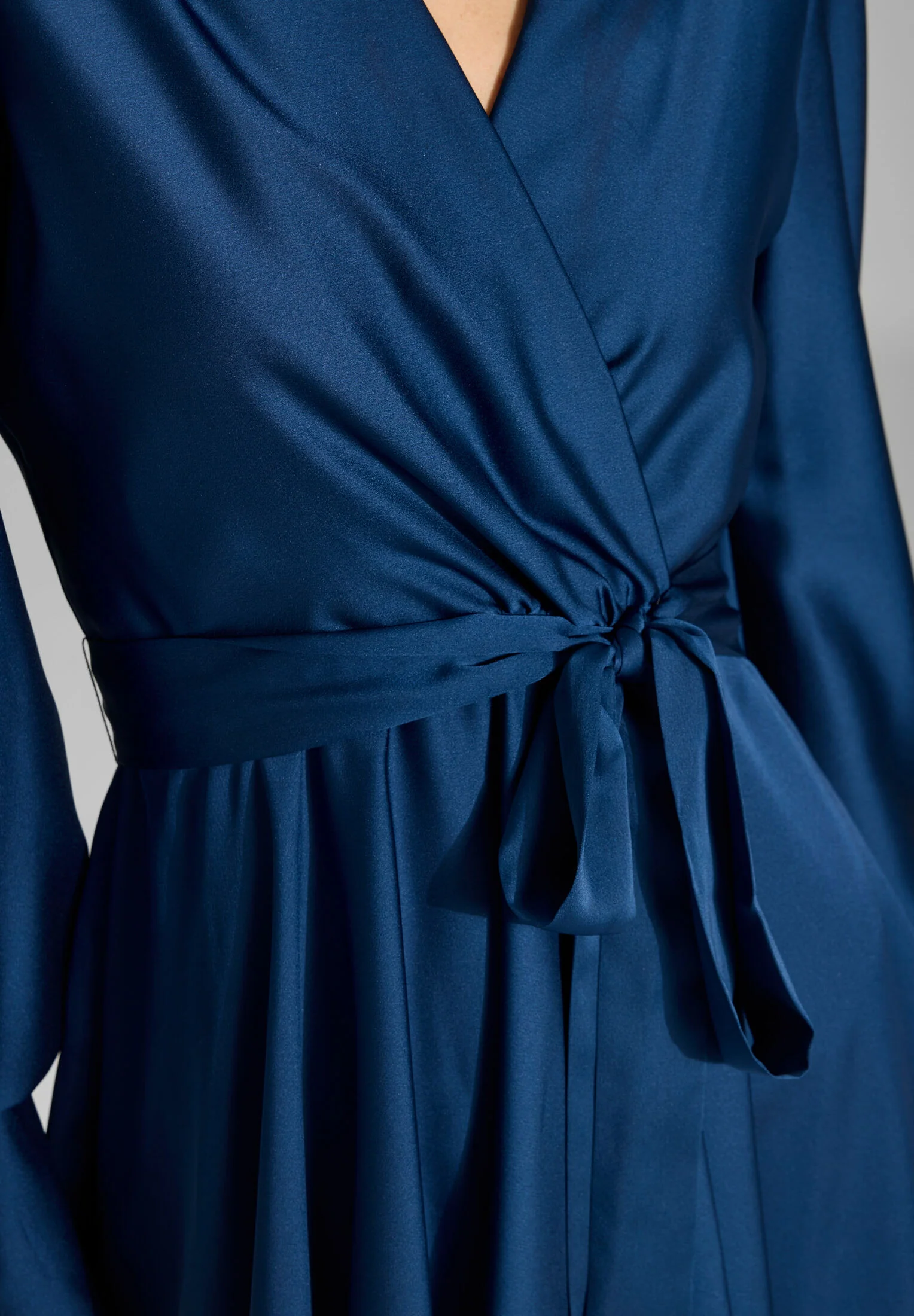 Cocktailkleid aus Satinchiffon - Image 4