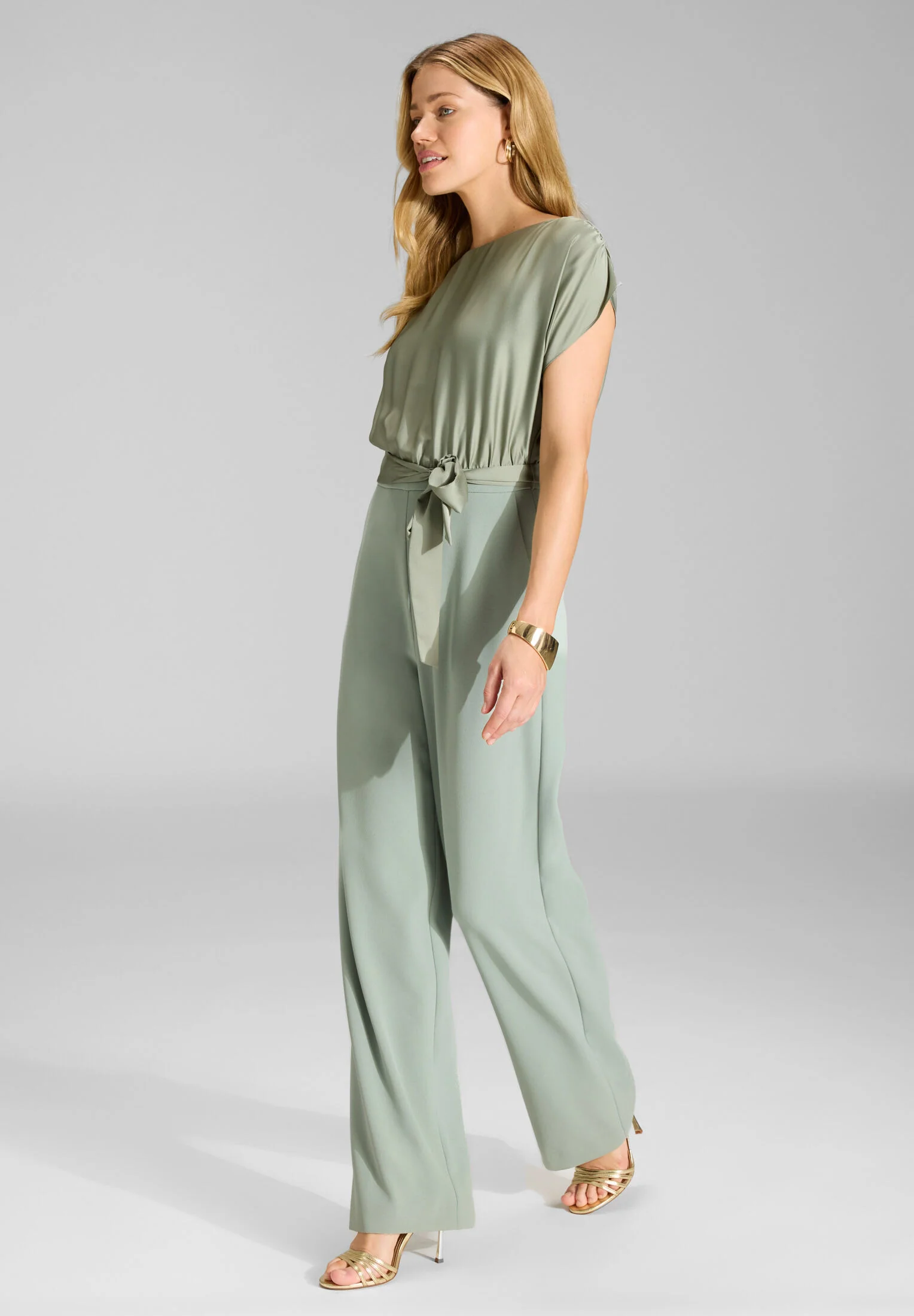 Jumpsuit aus Material-Mix - Image 17