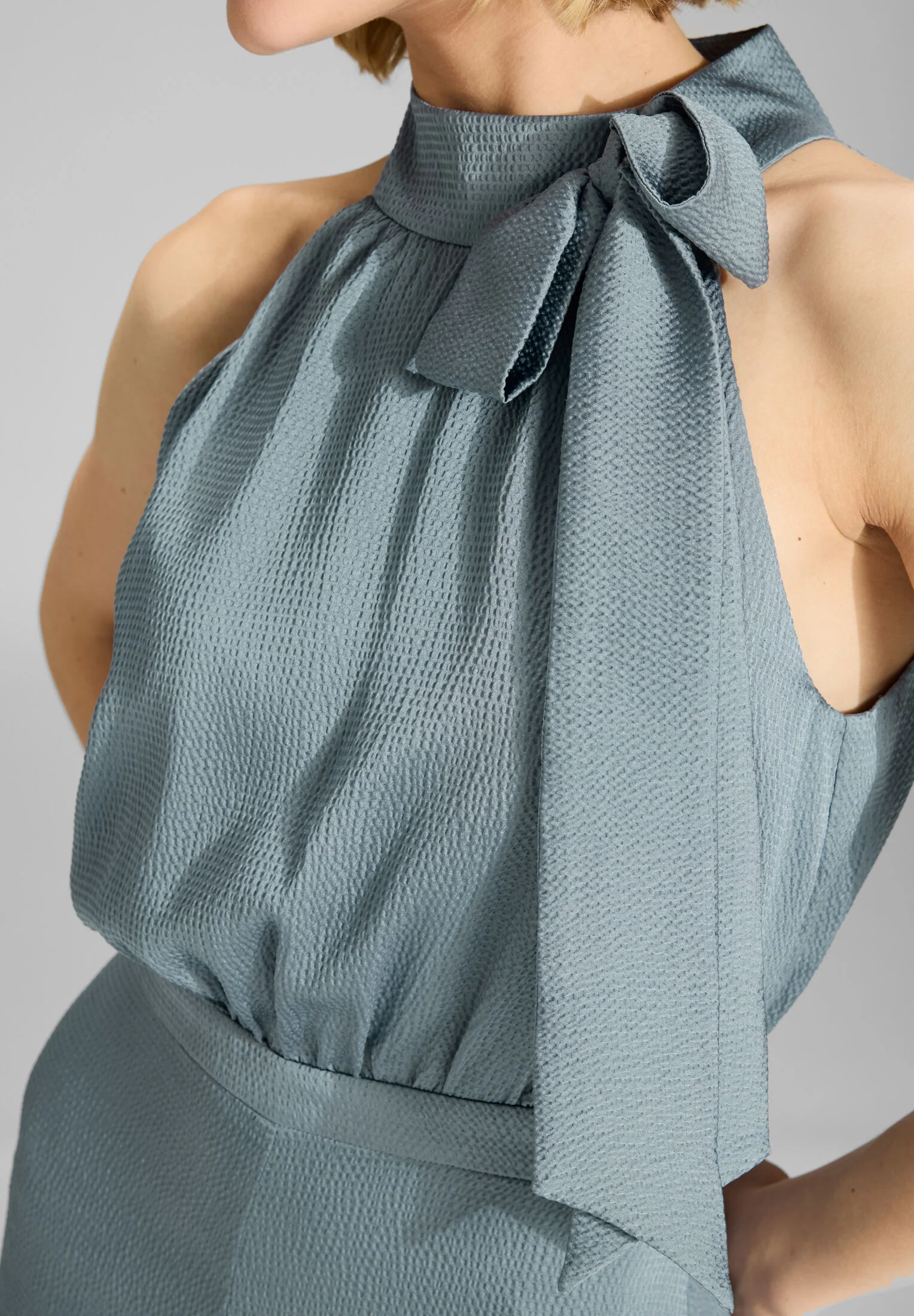 Jumpsuit mit Schluppe aus Satin - Image 52