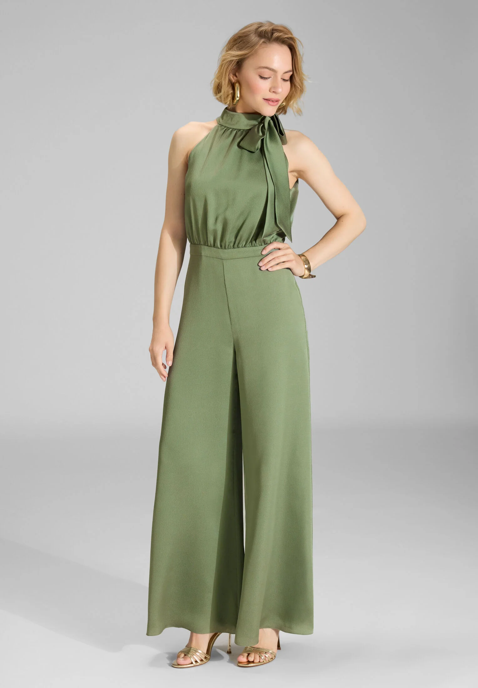 Jumpsuit mit Schluppe aus Satin - Image 55