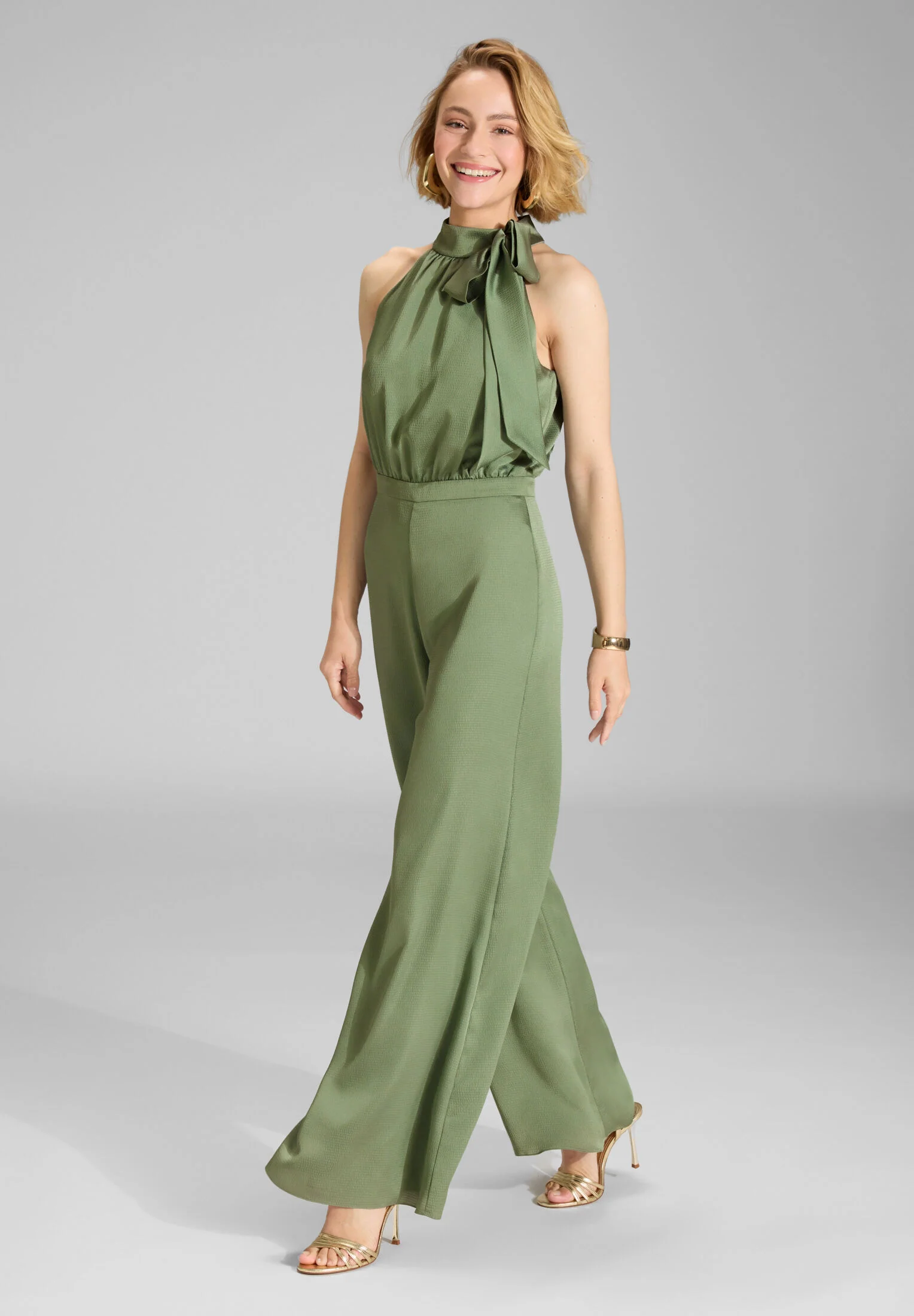 Jumpsuit mit Schluppe aus Satin - Image 59