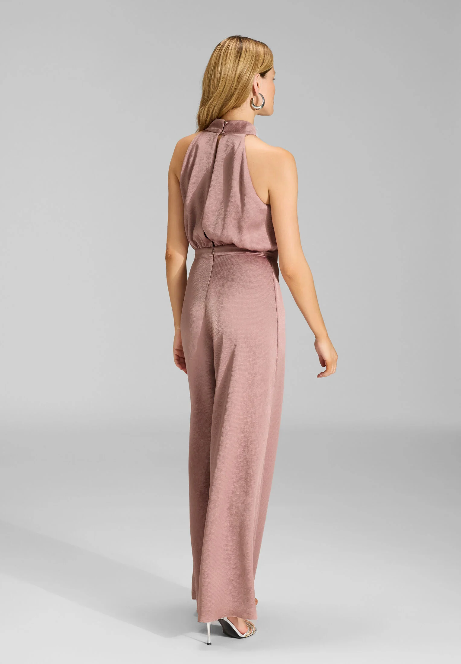 Jumpsuit mit Schluppe aus Satin - Image 62