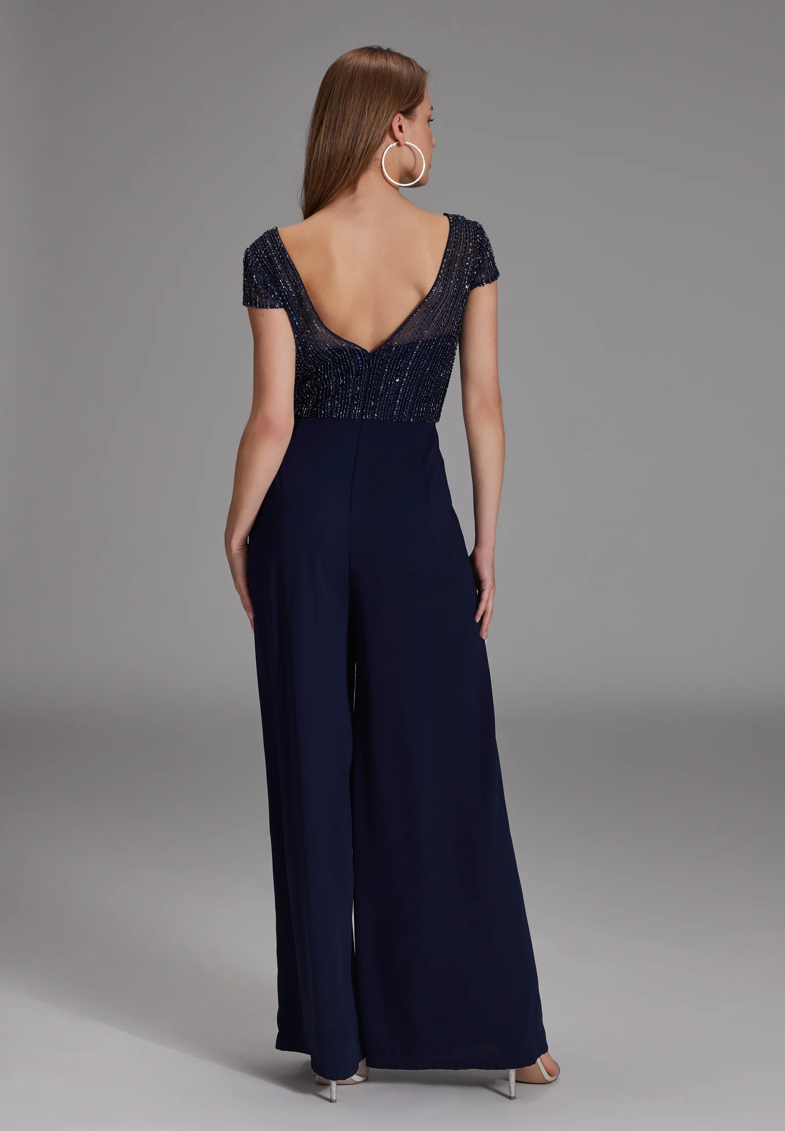 Jumpsuit mit Stickerei und kleinem Ärmelansatz - Image 8