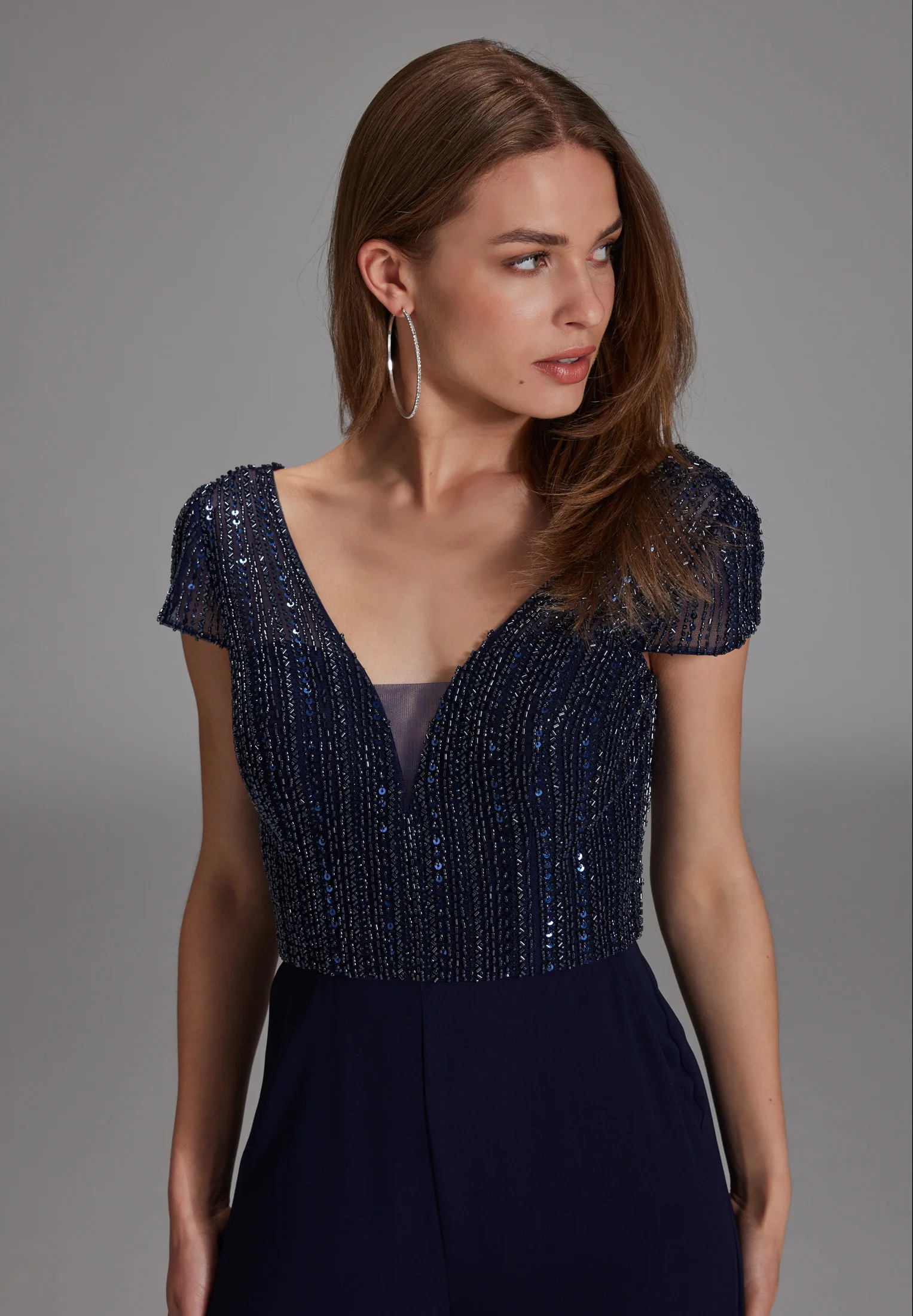 Jumpsuit mit Stickerei und kleinem Ärmelansatz - Image 9