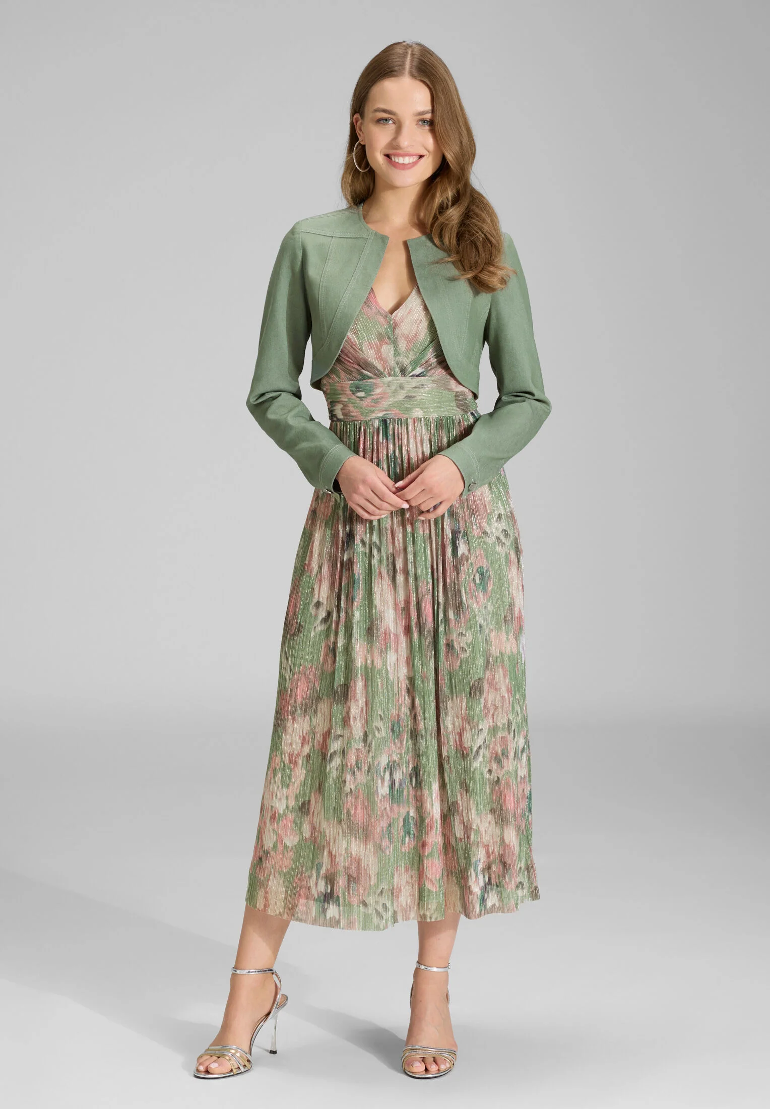 kurze Jeansjacke aus Stretch Denim - Image 7