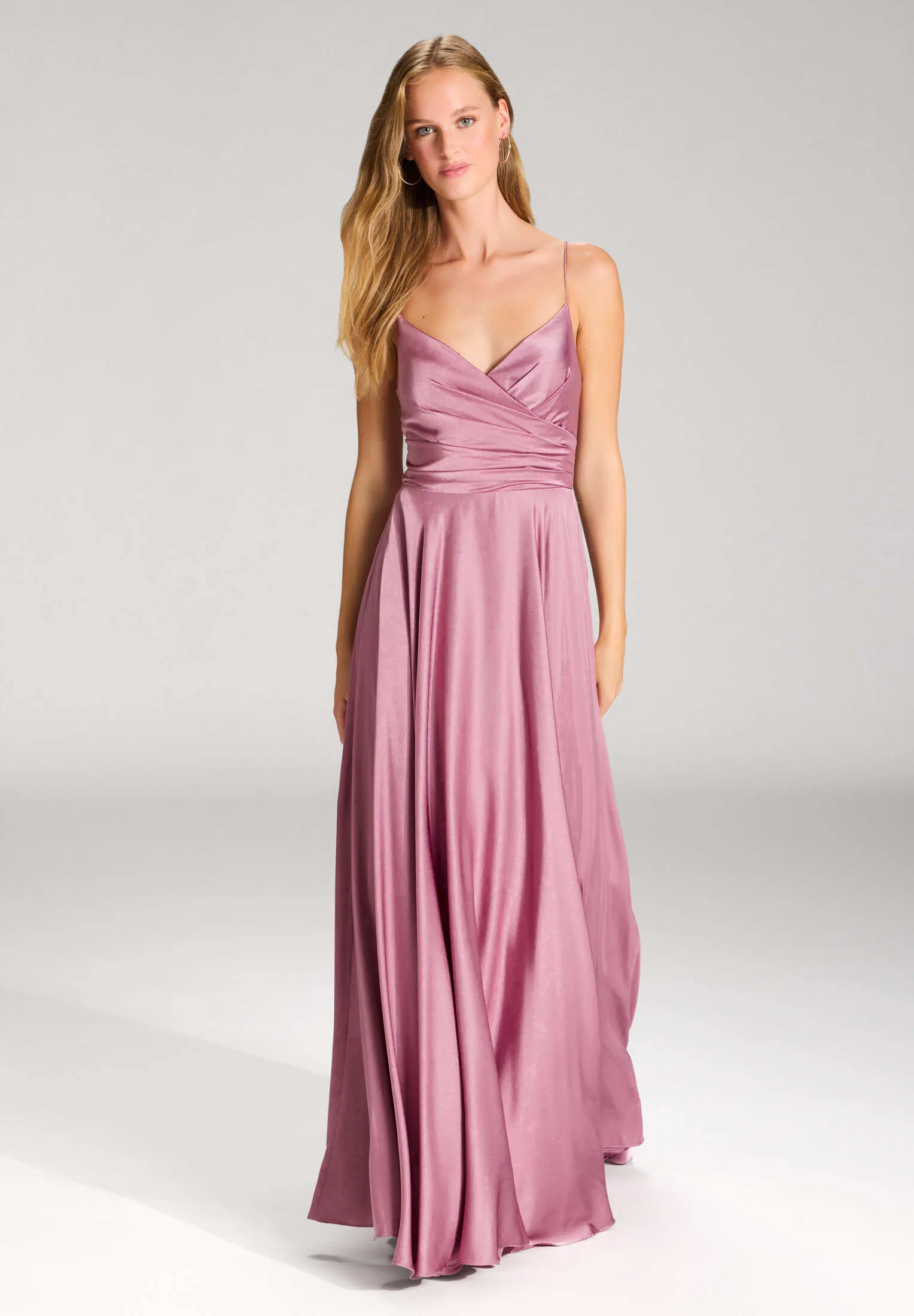 Satinkleid mit Schnürung am Rücken - Image 8