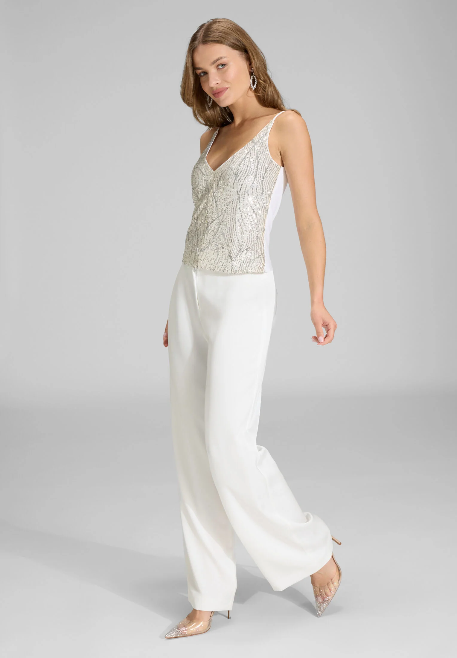 Top mit Spagettiträgern und Pailletten Bestickung - Image 5